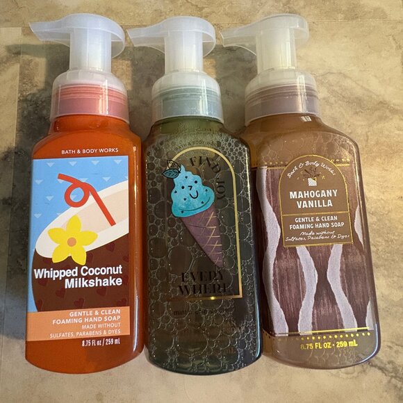 Lot 3 Bath & Body Works Foam Soap COCONUT MILKSHAKE, MINT CHIP, MAHOGANY VANILLA - Picture 1 of 2